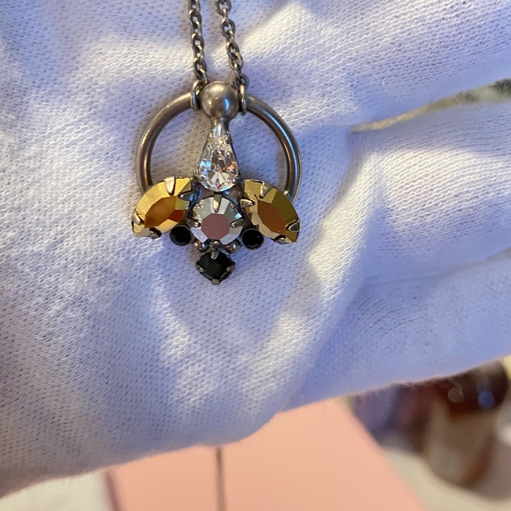 SORELLI CRYSTAL BEE NECKLACE NIQUEA.D NWT